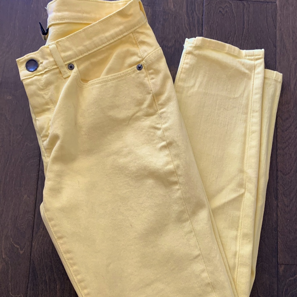 Victoria Secret MIDI jeans  -Size 6